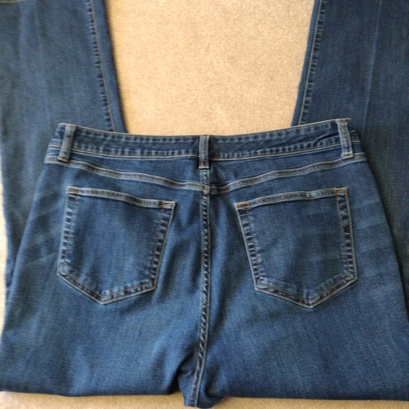 St Johns Bay Jeans Womens 16P Blue Denim Petite Boot Cut Leg Stretch Dark Wash - Picture 5 of 8